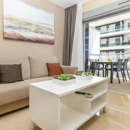 Primera Linea Edificio Ciudad Jardin By Interhome *